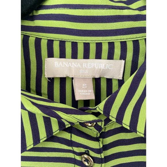 Banana Republic Oversized Stripped Button Up Silk LS Blouse Corporate Goth Green - Picture 2 of 6